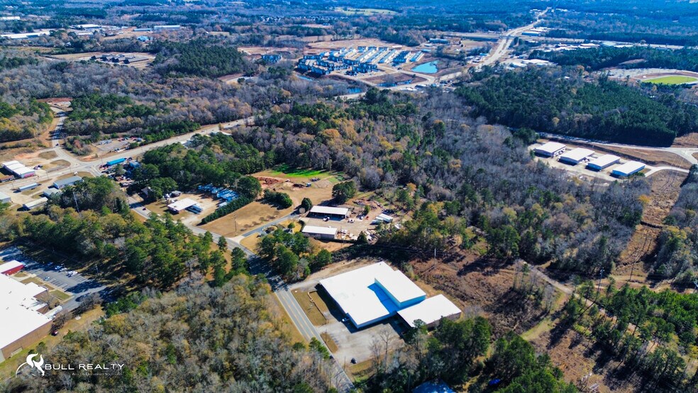 More Photos Of 210 E Lukken Industrial Dr, Lagrange Warehouse For Lease