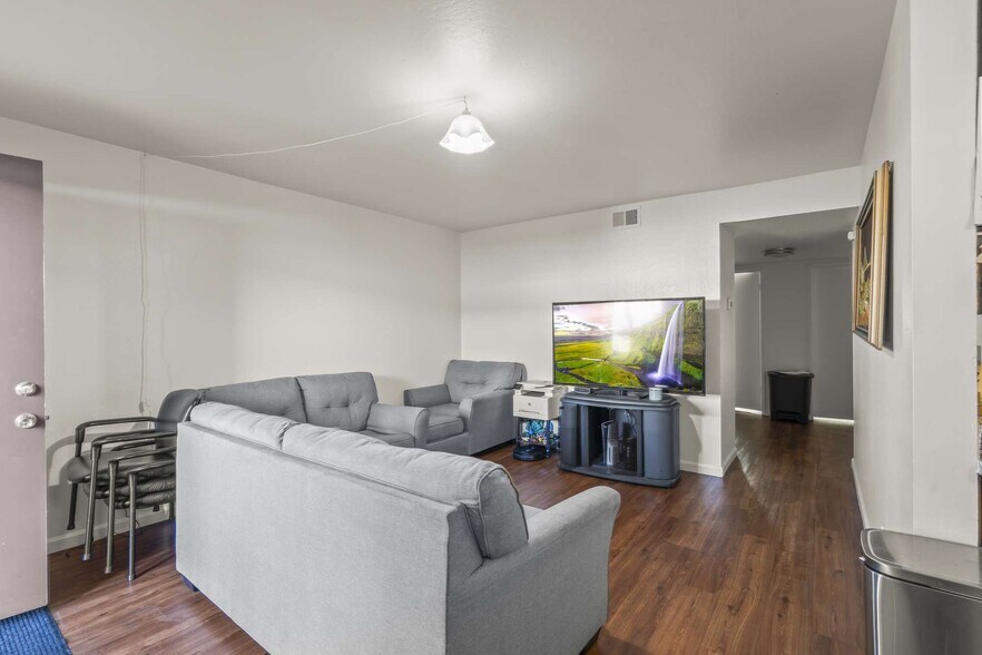 More Photos Of 642 S 7th St, San Jose Apartments For Sale