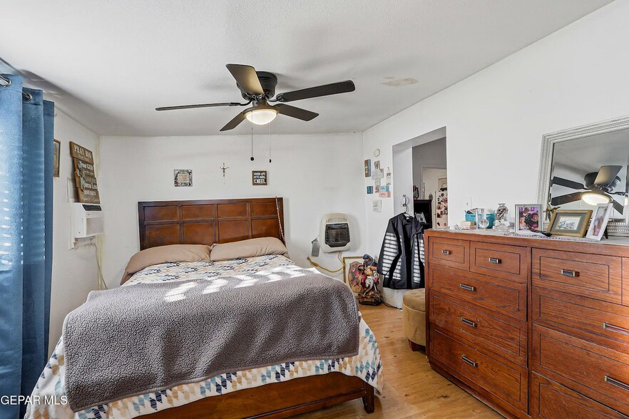 More Photos Of 10540 Socorro Rd, Socorro Specialty For Sale
