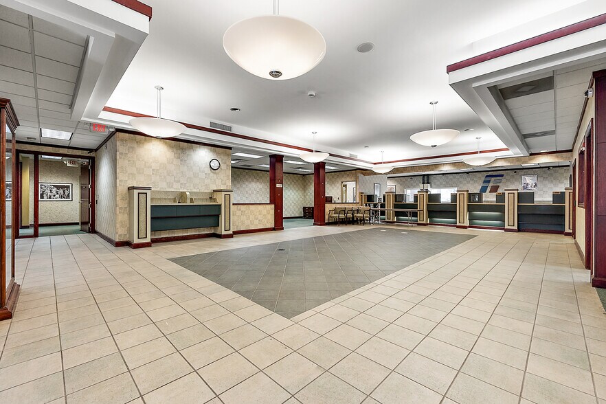 More Photos Of 38880 Garfield Rd, Clinton Township Medical For Lease