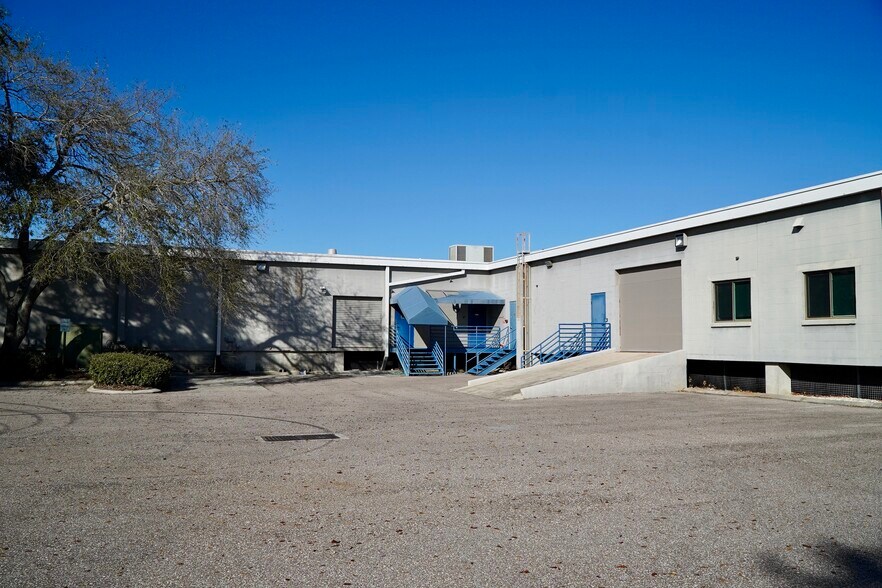 More Photos Of 5850 W Cypress St, Tampa Office For Lease