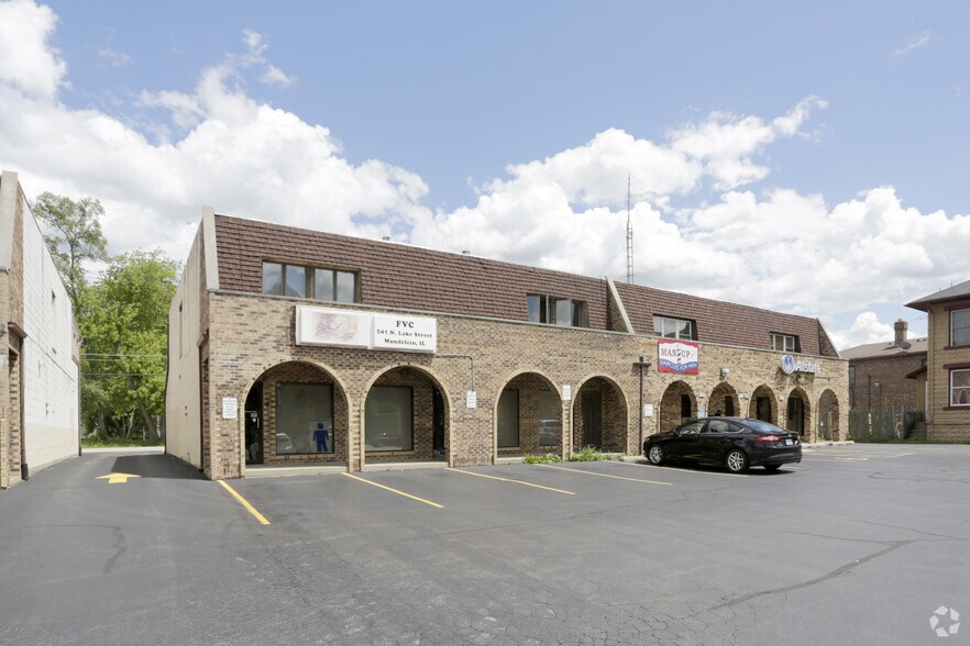 Primary Photo Of 535-541 N Lake St, Mundelein Storefront Retail Residential For Lease