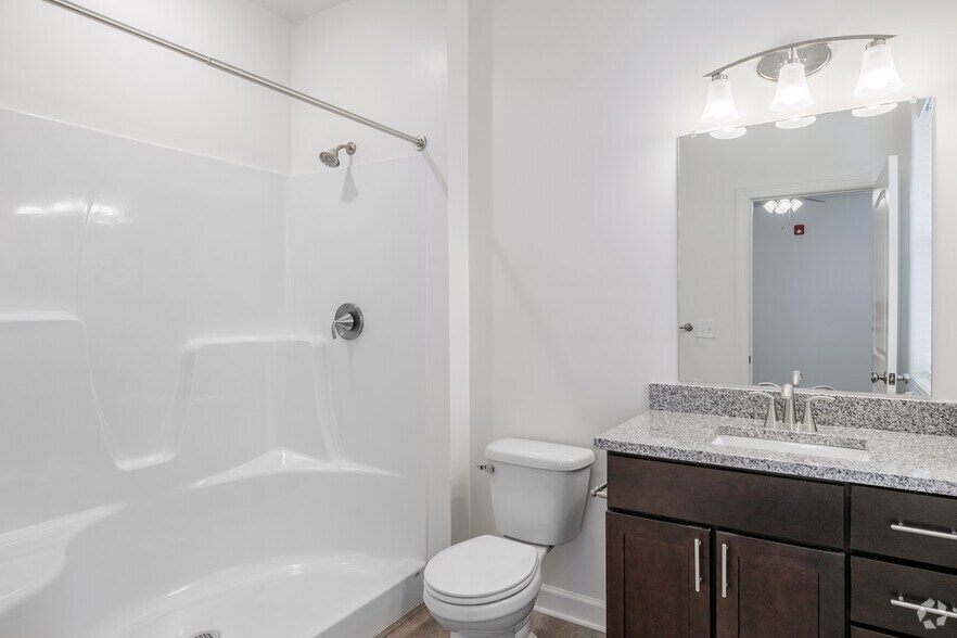 More Photos Of 41 Wttr Ln, Westminster Apartments For Sale