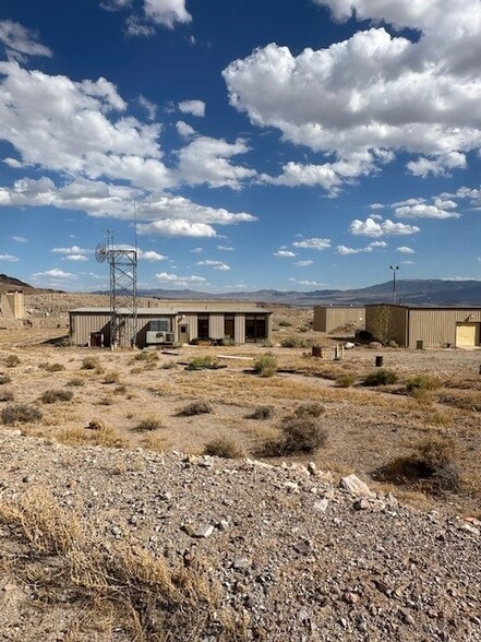 More Photos Of 1 To 1 Mill, Silverpeak Land For Sale