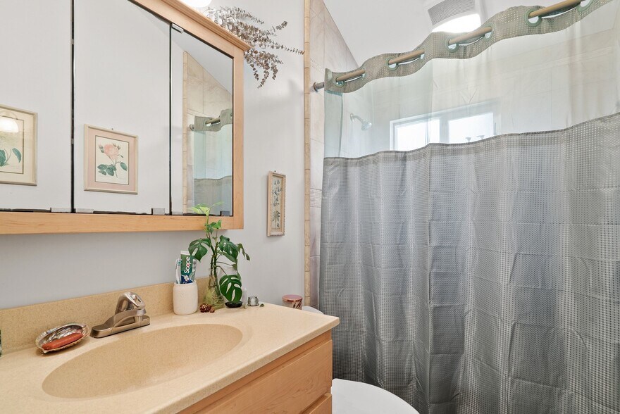More Photos Of 420 Capitola Road Ext, Santa Cruz Apartments For Sale