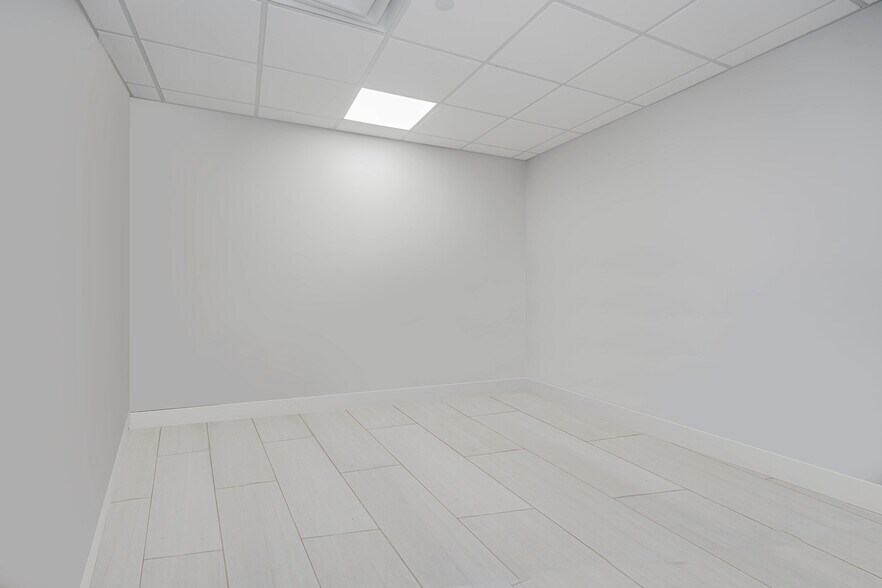 More Photos Of 21 Prall Ave, Staten Island Office Residential For Sale