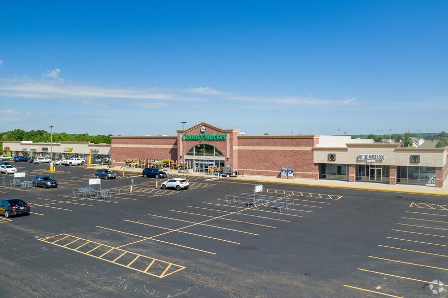 More Photos Of 5-37 Winfield Plaza, Winfield Unknown For Lease