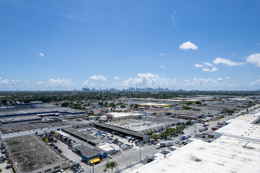 More Photos Of 6955 NW 36th Ave, Miami Warehouse For Lease
