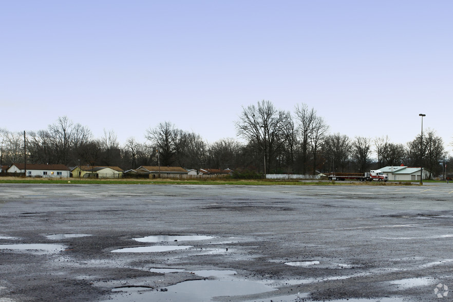 Primary Photo Of Fairless Dr, Lorain Land For Sale