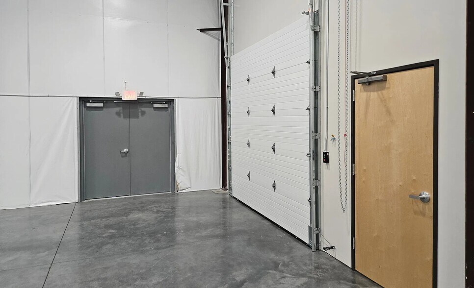 More Photos Of 3410 W Nelis Dr, Meridian Industrial For Lease