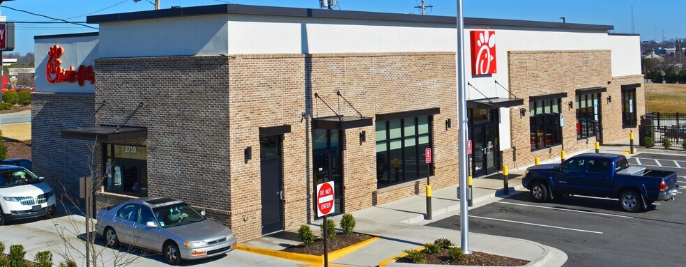 More Photos Of 3227 W Gate City Blvd, Greensboro Land For Lease