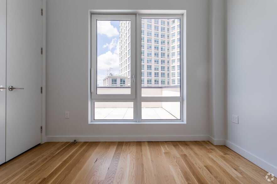 More Photos Of 45-67 Davis St, Long Island City Apartments For Lease