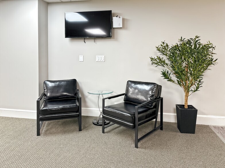 More Photos Of 1100-1106 11th St, Sacramento Coworking Space