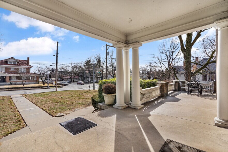 More Photos Of 1201 E Walnut St, Springfield Loft Creative Space For Sale