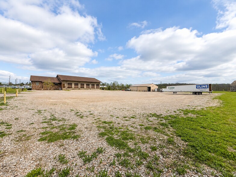 More Photos Of 4550 Roseville Rd, Roseville Truck Terminal For Sale