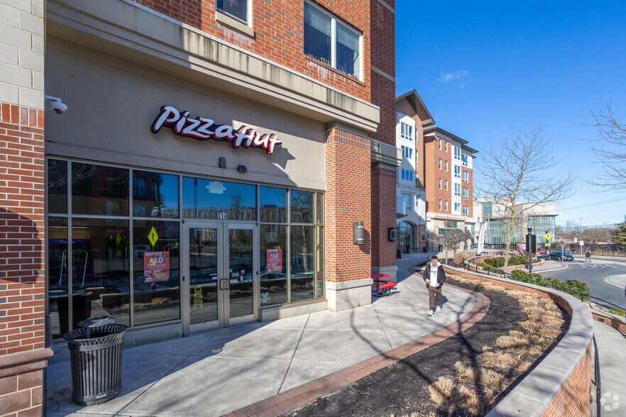 More Photos Of 300-330 Rowan Blvd, Glassboro Dormitory For Sale