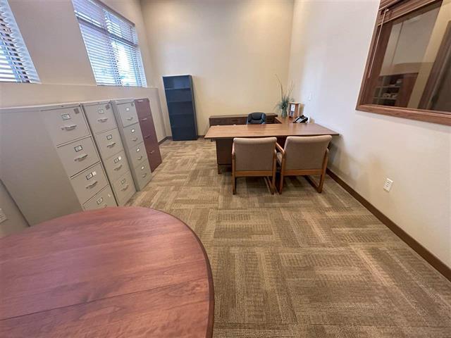More Photos Of 250 E Court St, Iowa City Office For Sale