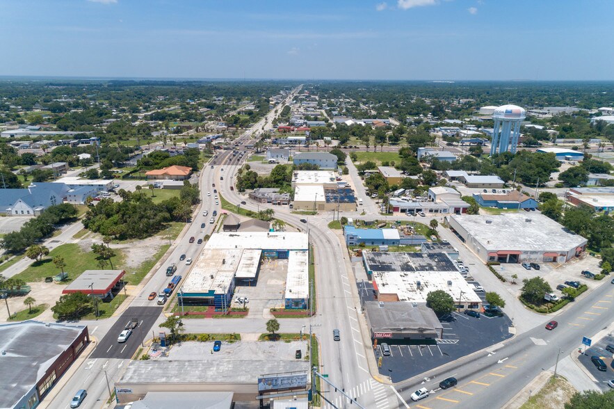 More Photos Of 117-137 Hughlett Ave, Cocoa General Retail For Sale