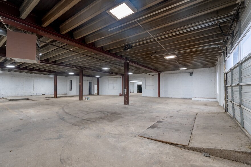 More Photos Of 140 N Kresson St, Baltimore Industrial For Sale