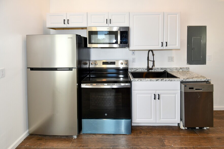 More Photos Of 2601 N Charles St, Baltimore Apartments For Sale