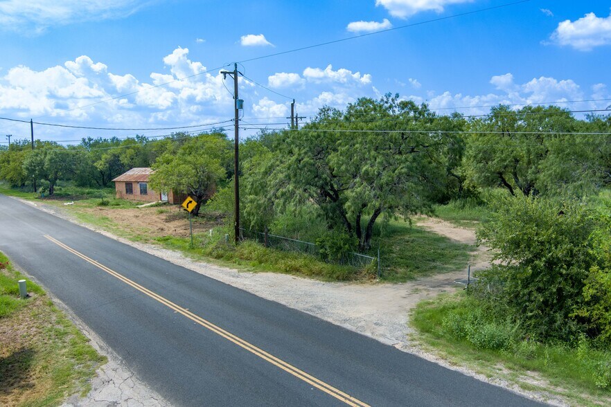 More Photos Of 12831 Pearsall Rd, Atascosa Land For Sale