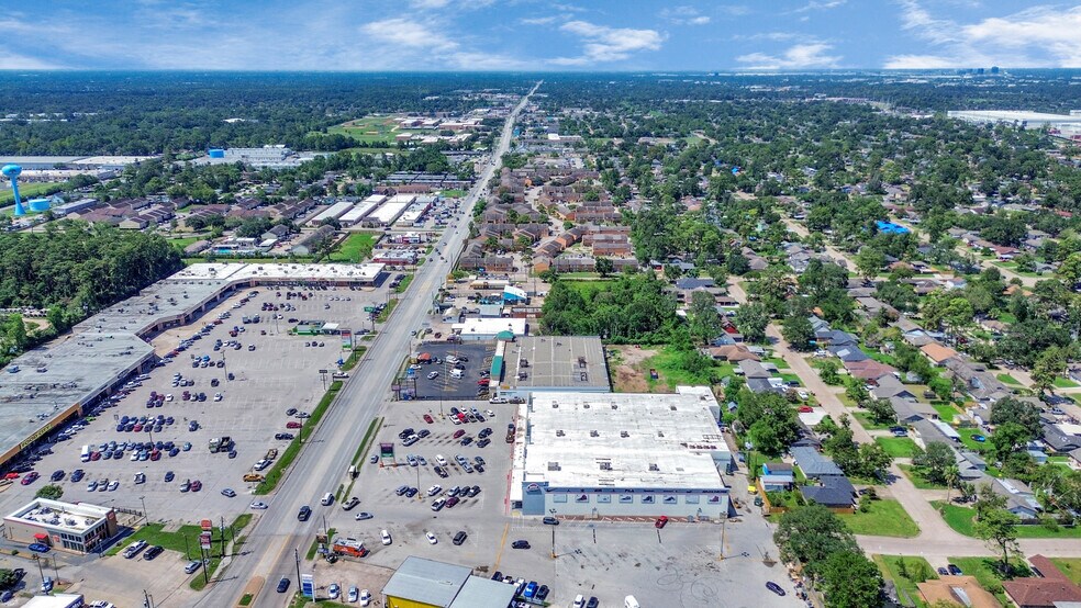 More Photos Of 5231 Aldine Mail Rd, Houston General Retail For Lease