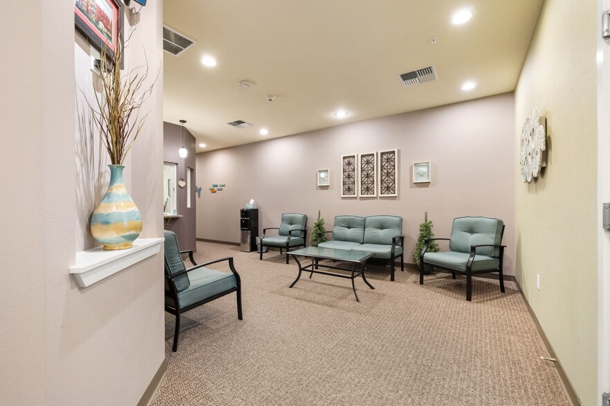 More Photos Of 1740 Pottery Ave, Port Orchard Medical For Sale