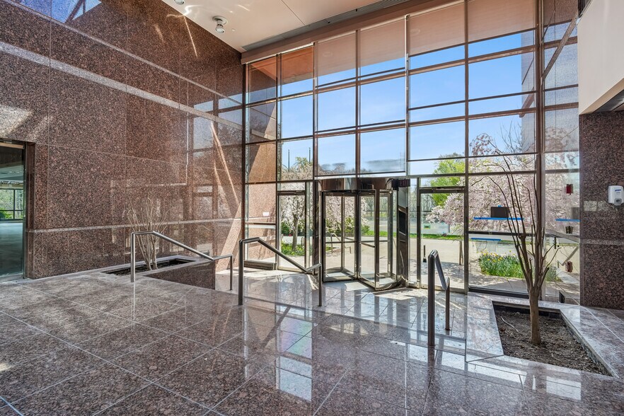 More Photos Of 1000 Sylvan Ave, Englewood Cliffs Office For Sale