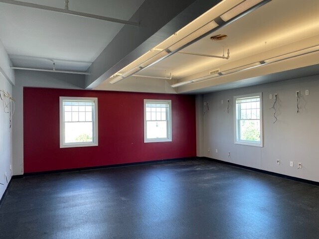 More Photos Of 380R Merrimack St, Methuen Office For Sale