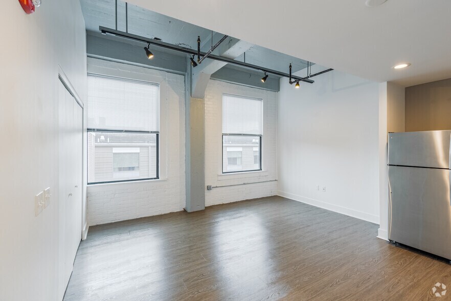 More Photos Of 432-440 1st Ave, Pittsburgh Apartments For Lease