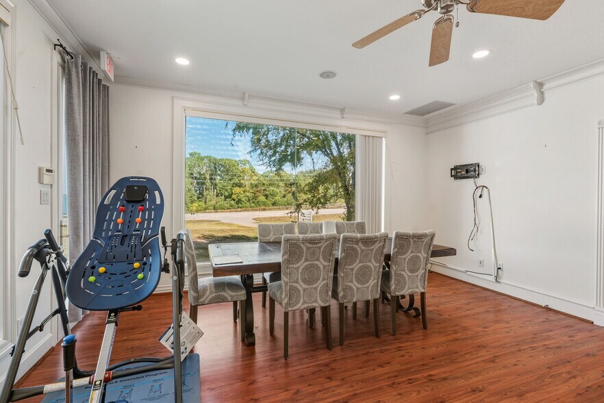 More Photos Of 12159 FM 1097 Rd W, Willis Office For Sale