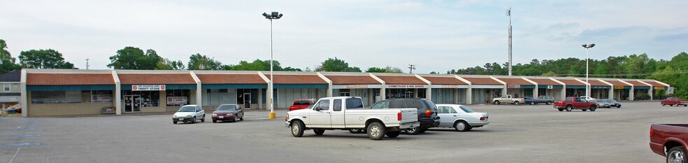 More Photos Of 1206-1214 S Frazier St, Conroe General Retail For Lease