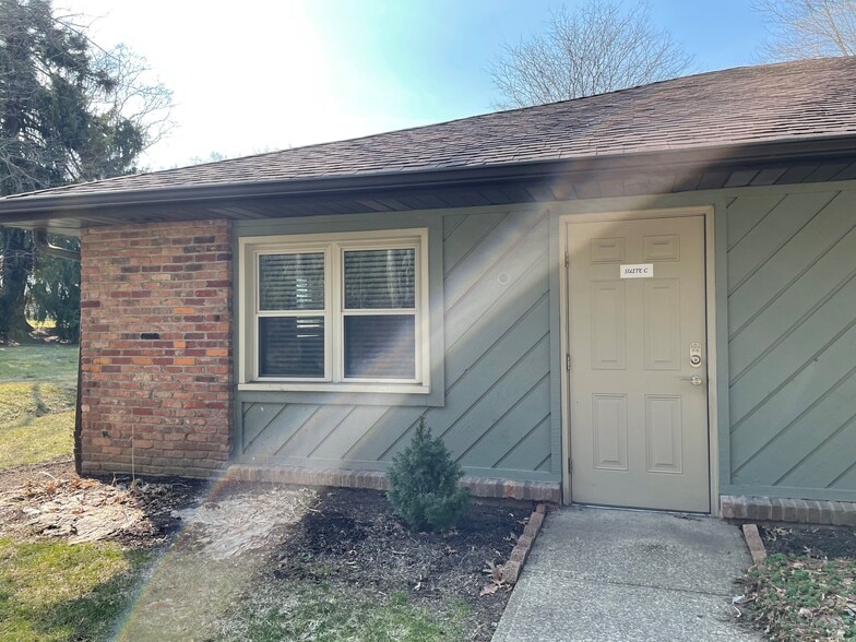 More Photos Of 1131 Boyce Rd, Upper Saint Clair Office Residential For Lease