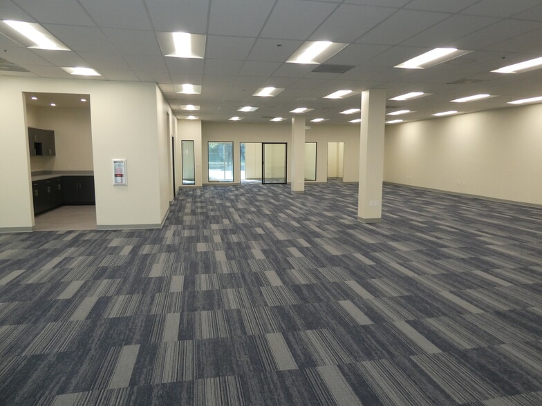 More Photos Of 6100-6120 San Fernando Rd, Glendale Office For Sale