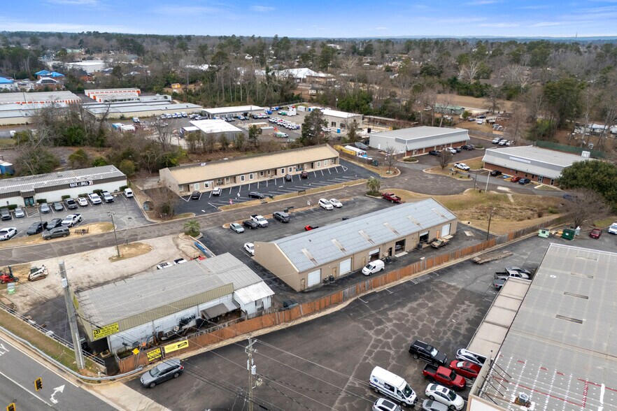 More Photos Of 307 Commerce Dr, Augusta Light Manufacturing For Lease