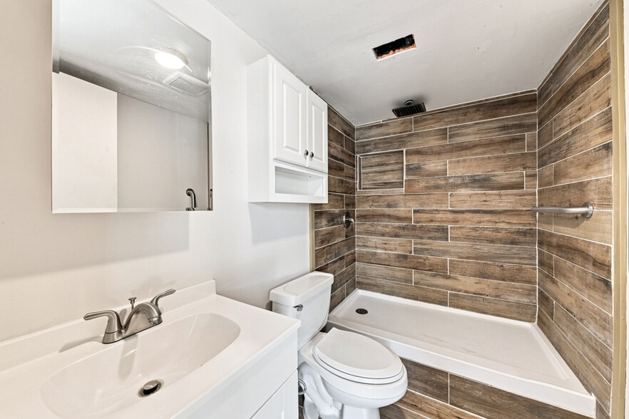 More Photos Of 1131 Babcock Rd, San Antonio Office Residential For Sale