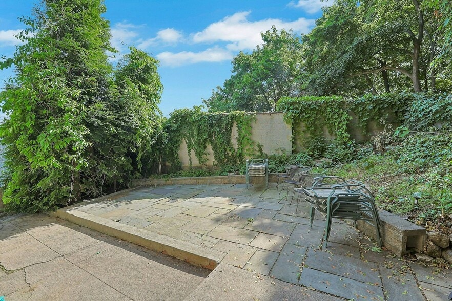 More Photos Of 3 Linden Pl, Tarrytown Apartments For Sale
