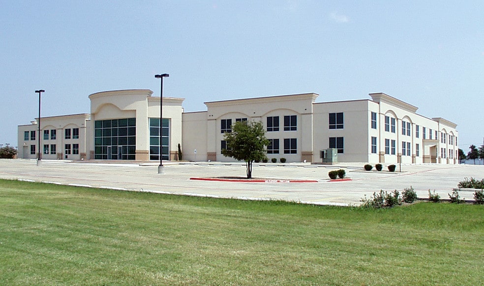 More Photos Of 1351 E Bardin Rd, Arlington Office For Lease