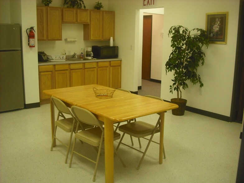 More Photos Of 1400 N Corinth St, Corinth Unknown For Lease