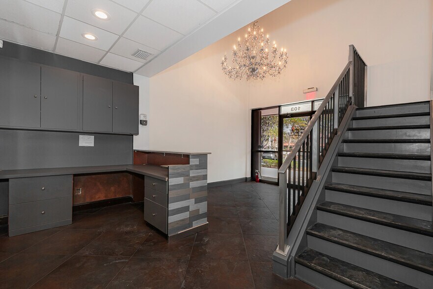 More Photos Of 3650 Coral Ridge Dr, Coral Springs Light Manufacturing For Sale