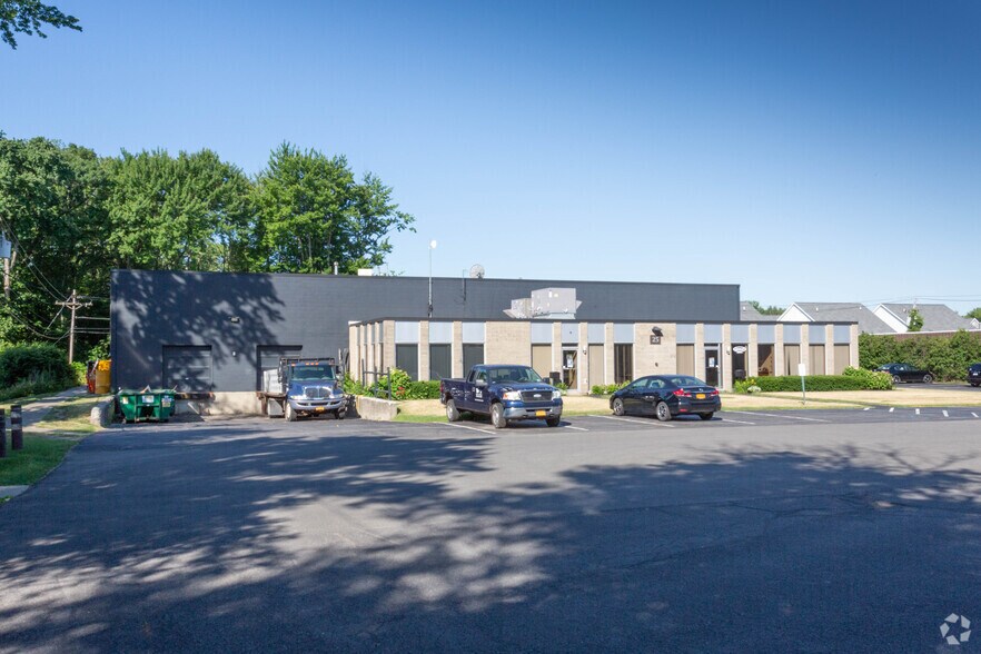 More Photos Of 25 Computer Dr E, Albany Service For Lease