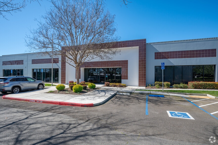 More Photos Of 3077 Fite Cir, Sacramento Industrial For Sale