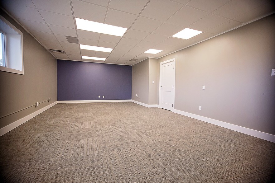 More Photos Of 605 S Kuner Rd, Brighton Office For Lease