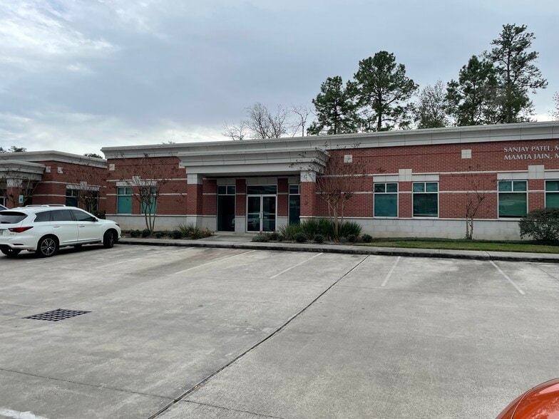 Primary Photo Of 3115 College Park Dr, Conroe Medical For Lease