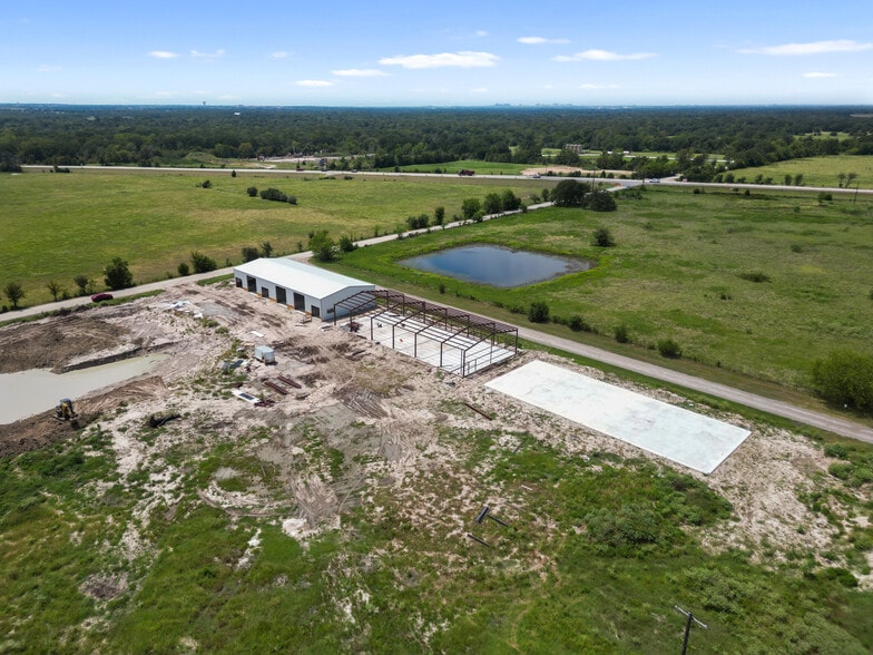 More Photos Of 15137 Tonkaway Lake Rd, College Station Industrial For Lease
