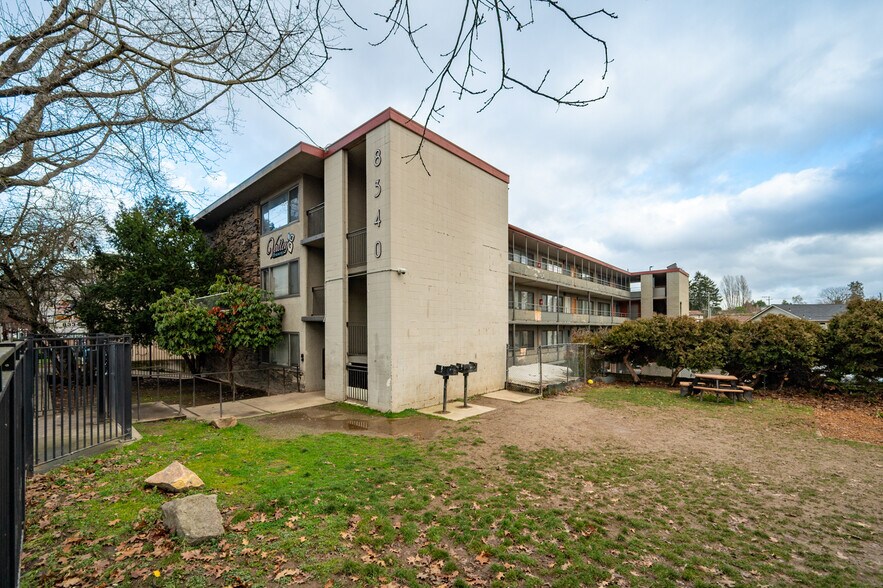 More Photos Of 8340 Rainier Ave S, Seattle Multifamily For Sale