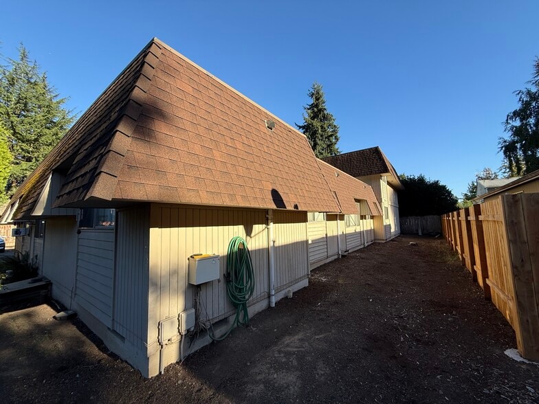 More Photos Of 1520-1530 7th St NW, Salem Apartments For Sale