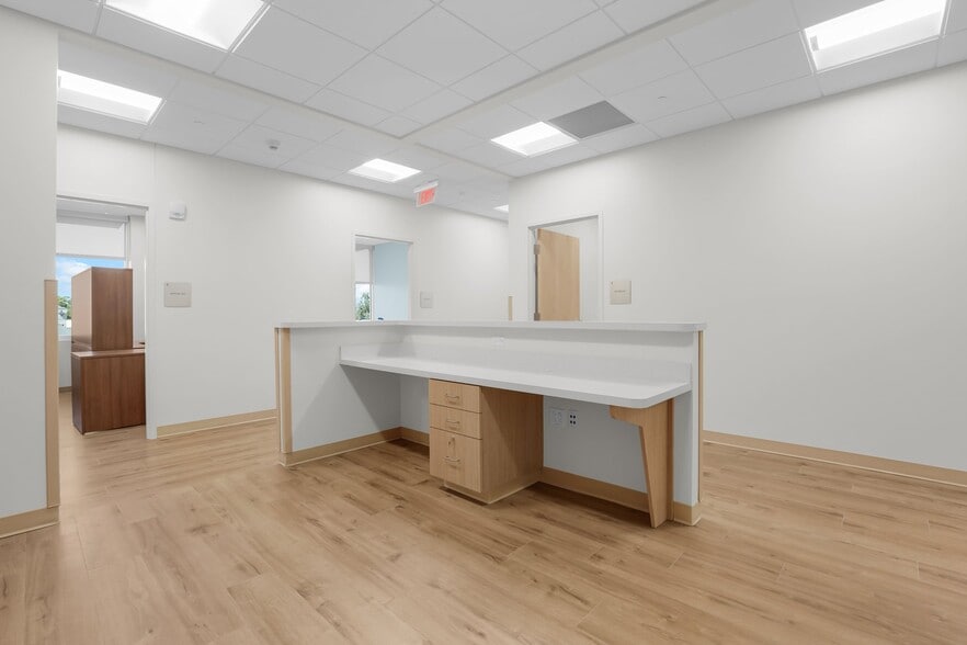 More Photos Of Memorial Health Medical Campus, Metts Dr, Savannah Medical For Lease