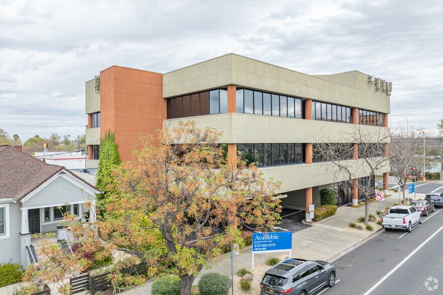 More Photos Of 1616 29th St, Sacramento Office For Sale