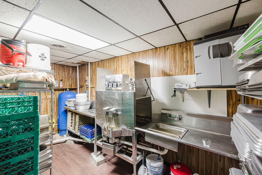 More Photos Of 2350 E 8th St, Hays Freestanding For Sale